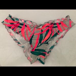 Victoria’s Secret cheeky bikini bottoms